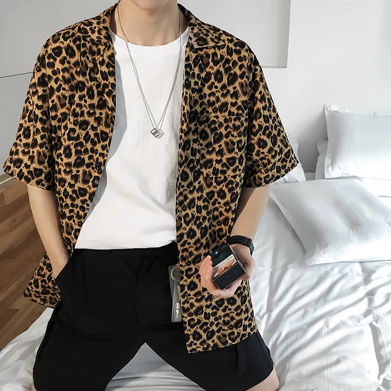 

2019 New Korean men's casual short-sleeved loose leopard shirt youth lapel trend half-sleeved thin streetwear Free shipping