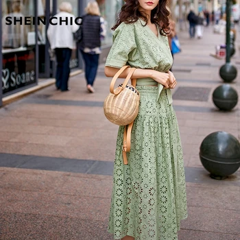 

2019 Women Runway Two Piece Set Vintage V neck Short Sleeve Tops+Elastic Waist Midi Dress Hollow Out Flowers Female Suits Sets