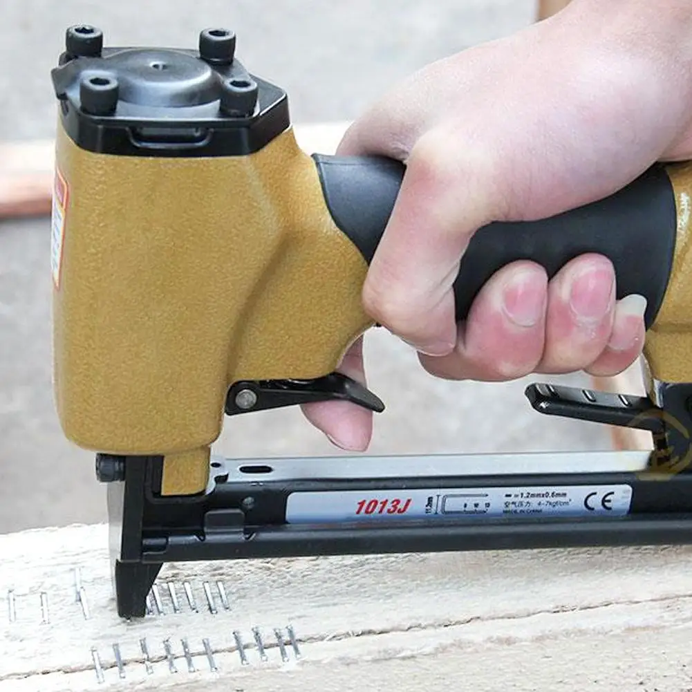 

Crown Staple Ergonomic & Lightweight Pneumatic Nail Gun With Depth Adjust & Select Fire Triger