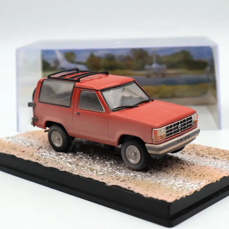 1:43 Scale For Ford JAMES BOND II 007 Quantum Of Solace Red Diecast Models Toys Car Gifts