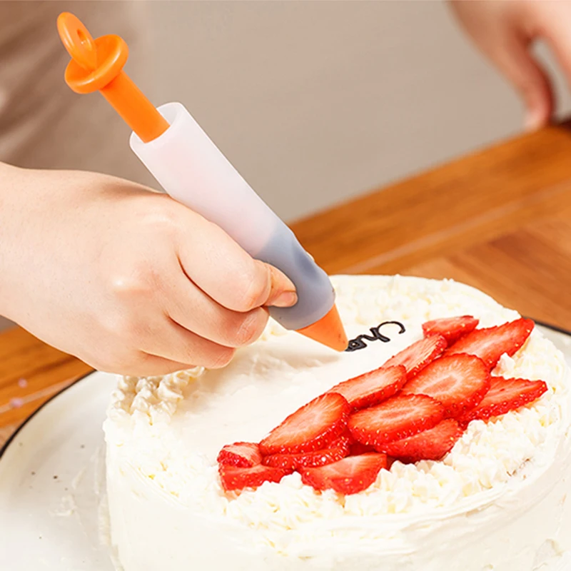 Writing icing. Writing icing. Кондитерский шприц для шоколада. Writing icing. Writing icing.