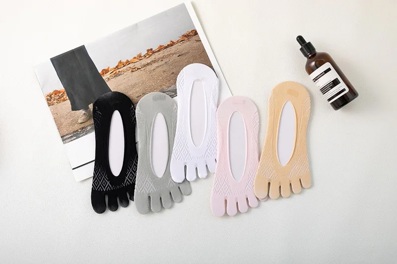 

New Women Thin Toe Boat Socks Female Non-Slip Breathable Summer Essential Cotton Solid Ankle Five Finger Socks Invisible Socks