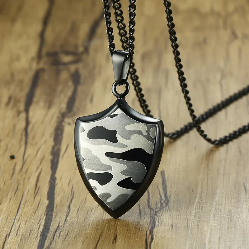 MilitaryNecklaceMensArmyCamouflageShieldPendantNecklace