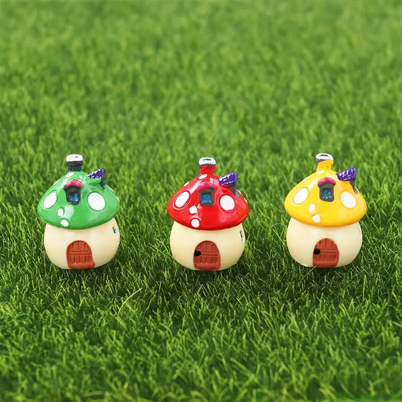 

WINOMO Mushroom House Micro Landscape Decoration Miniatures Terrarium Decor DIY Lovely Moss Ornaments Accessories