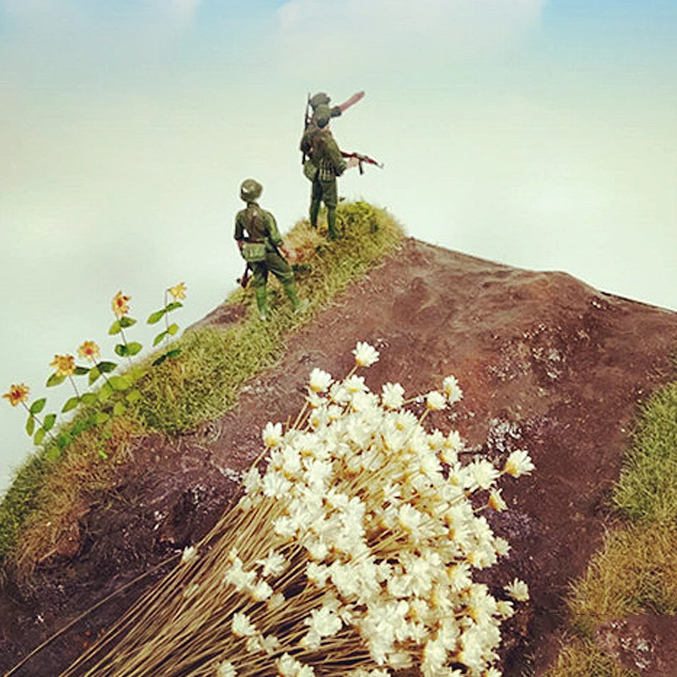 

1/35 Sunflower Flower Cluster Grass Vegetation Platform Modification Material Scenario For Model DIY Handmade