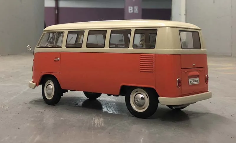1:18 Volkswagen T1 Samba Van модель автобуса из сплава игрушечные машинки классический литой