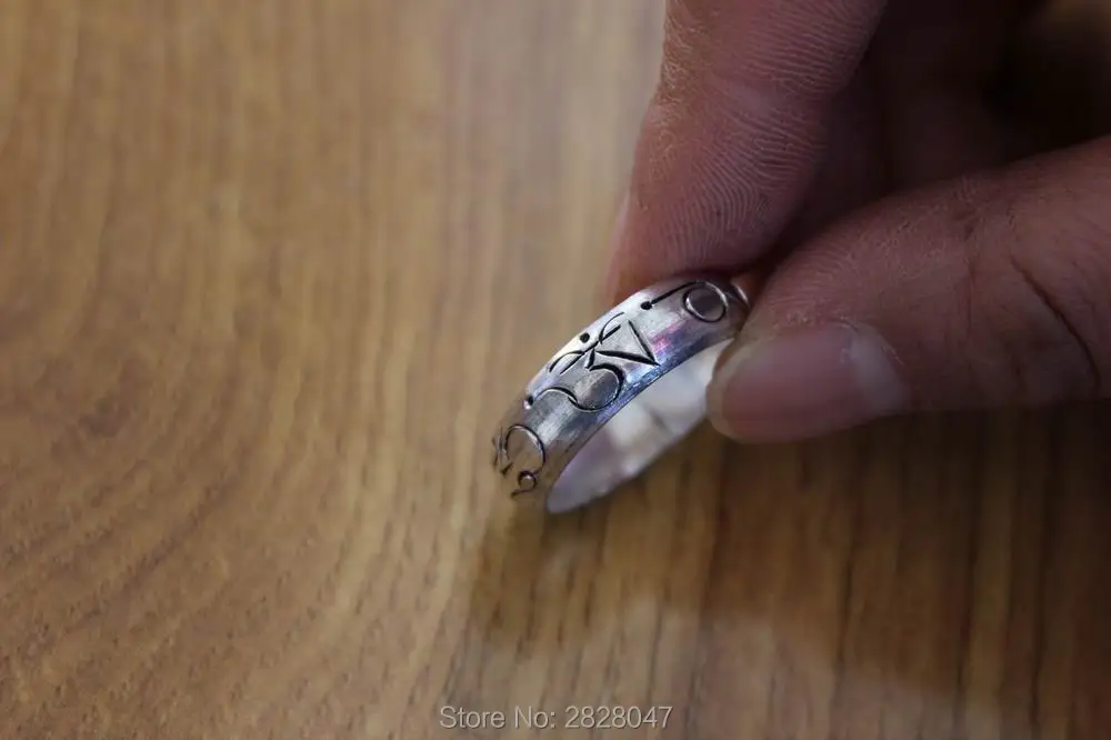 

RG006 Ethnic Tibetan Six Mantras Man Ring White Copper Metal Om Mani Padme Hum Amulet Ring Thumb Rings