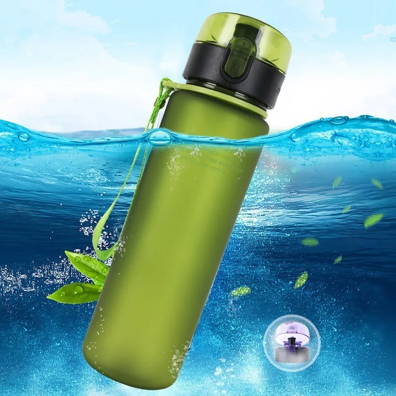 Велосипедная фляга для воды 560 мл пластиковая Gourde en Plastique Спортивная прямая