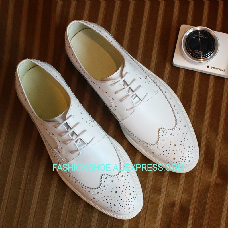 

White Formal Business Shoes Genuine leather Carved Brogue Men Oxfords Breathable Lace Shoes