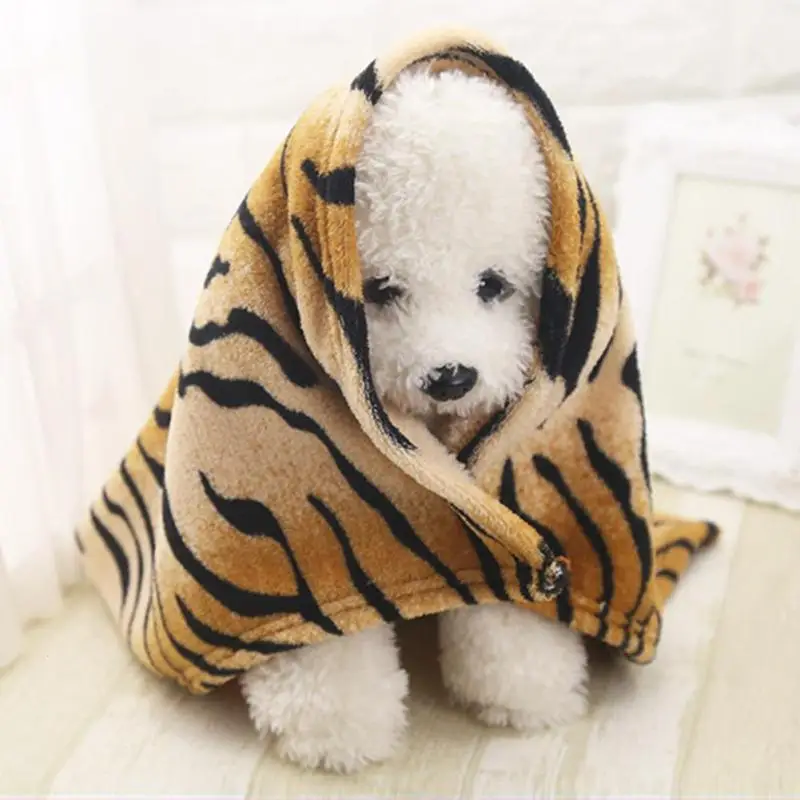 70x55cm Soft Flannel Pet Bath Towel Quick Drying Towel Super Absorbent