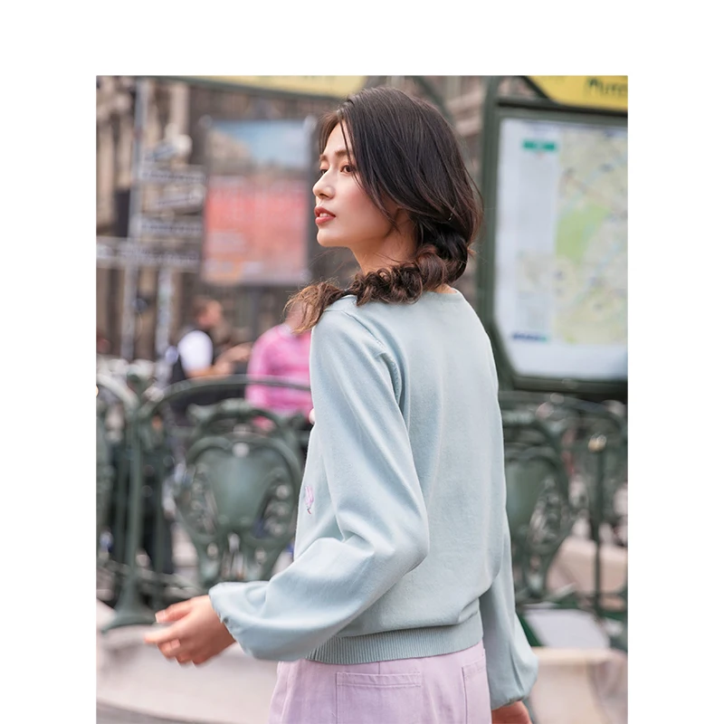 INMAN 2019 Spring Round Collar Embroidery Artistic Fresh Loose Style Lantern Sleeve Women Pullover Sweater