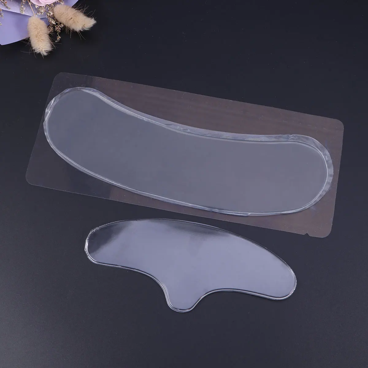 

2pcs Pads Silicone Reusable Invisible Anti Wrinkle Neck Mask Wrinkle Remover Forehead Pad