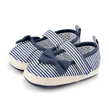 Новорожденная девочка мягкая подошва обувь тканевая Нескользящие кроссовки Prewalker 0-18 м стиль полосатый бант крючок прекрасная обувь