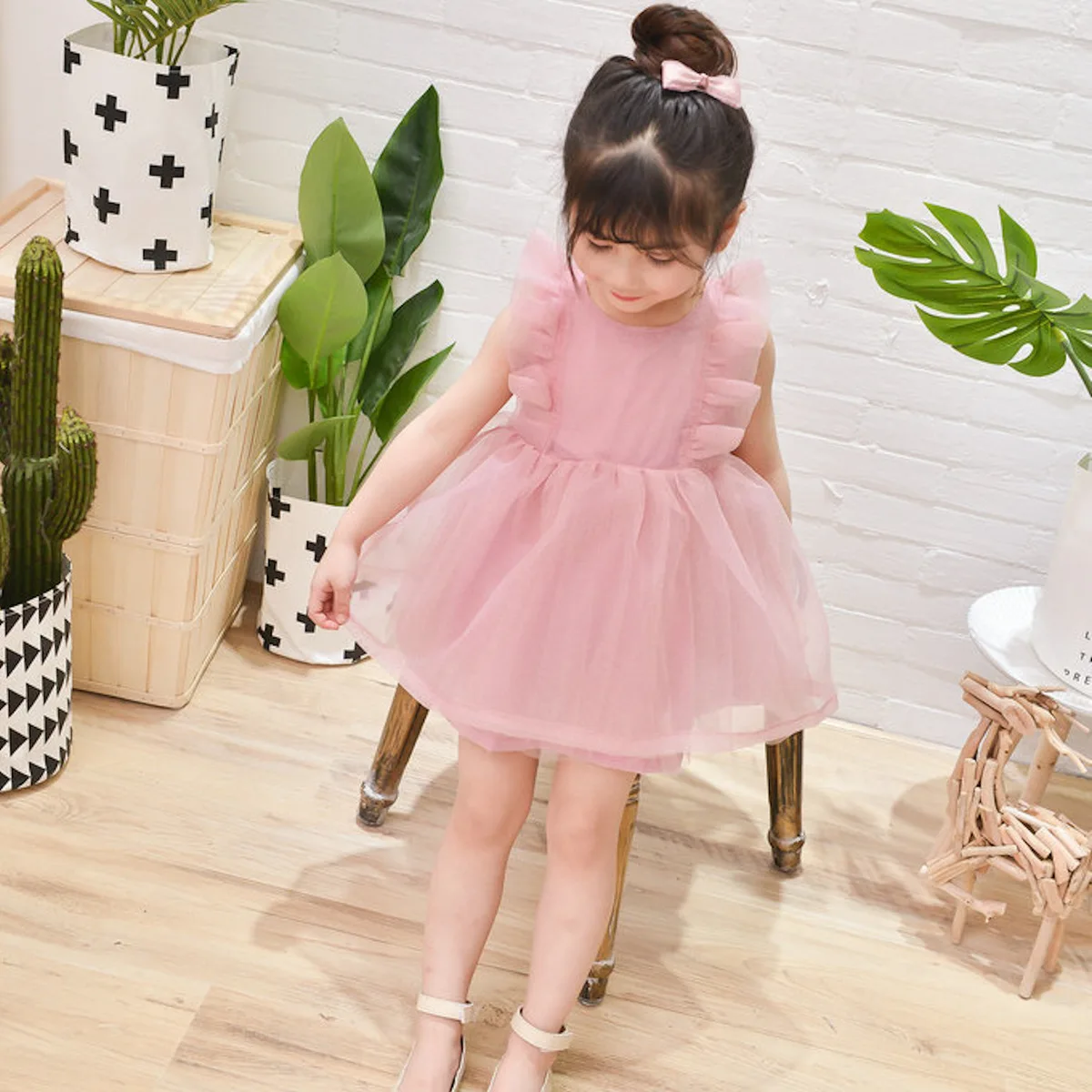 

Summer Girl Sleeveless Children Baby Seersucker Dress Children's Garment New Pattern