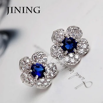 

Women Stud Earrings Flower Shape with Pearl Accessory Woman Girls Elegant Fashion Jewelry Gift