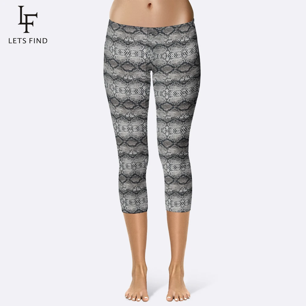 Summer New Women Snake Skin Print Capri Leggings Fashion Sexy Mid-Calf 3/4 Plus Size Elastic Leggings Capri Pants Summer New Women Snake Skin Print Capri Leggings Fashion Sexy Mid-Calf 3/4 Plus Size Elastic Leggings Capri Pants