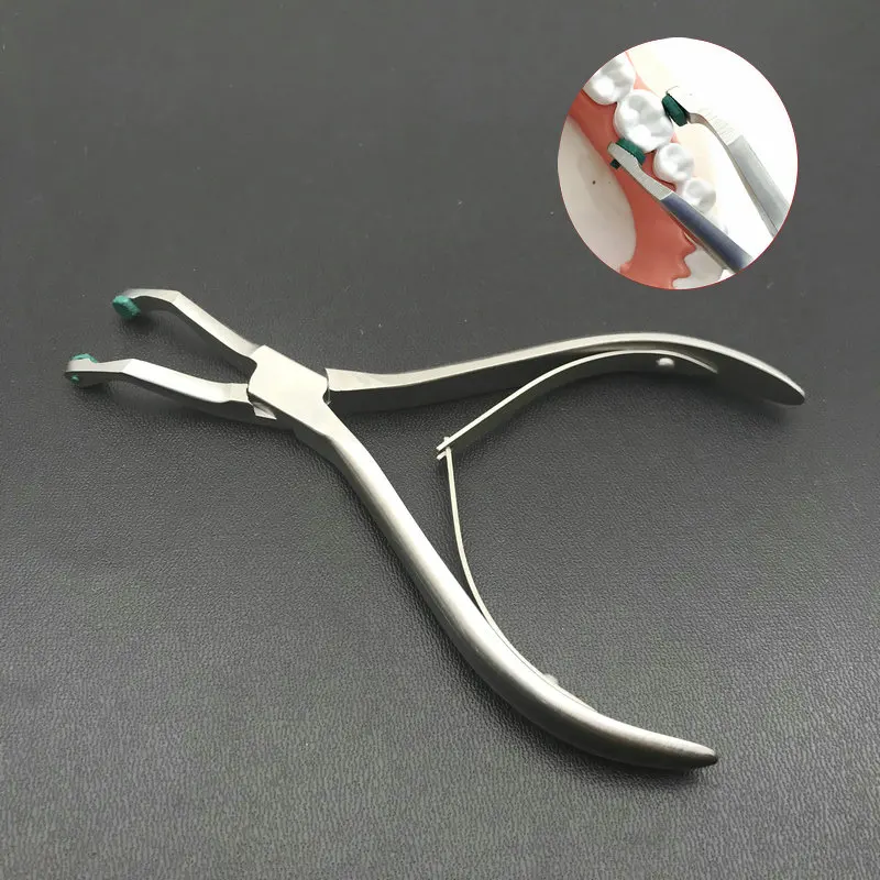 

1pc Crown Plier with Green Rubber Tipped Dental Surgical