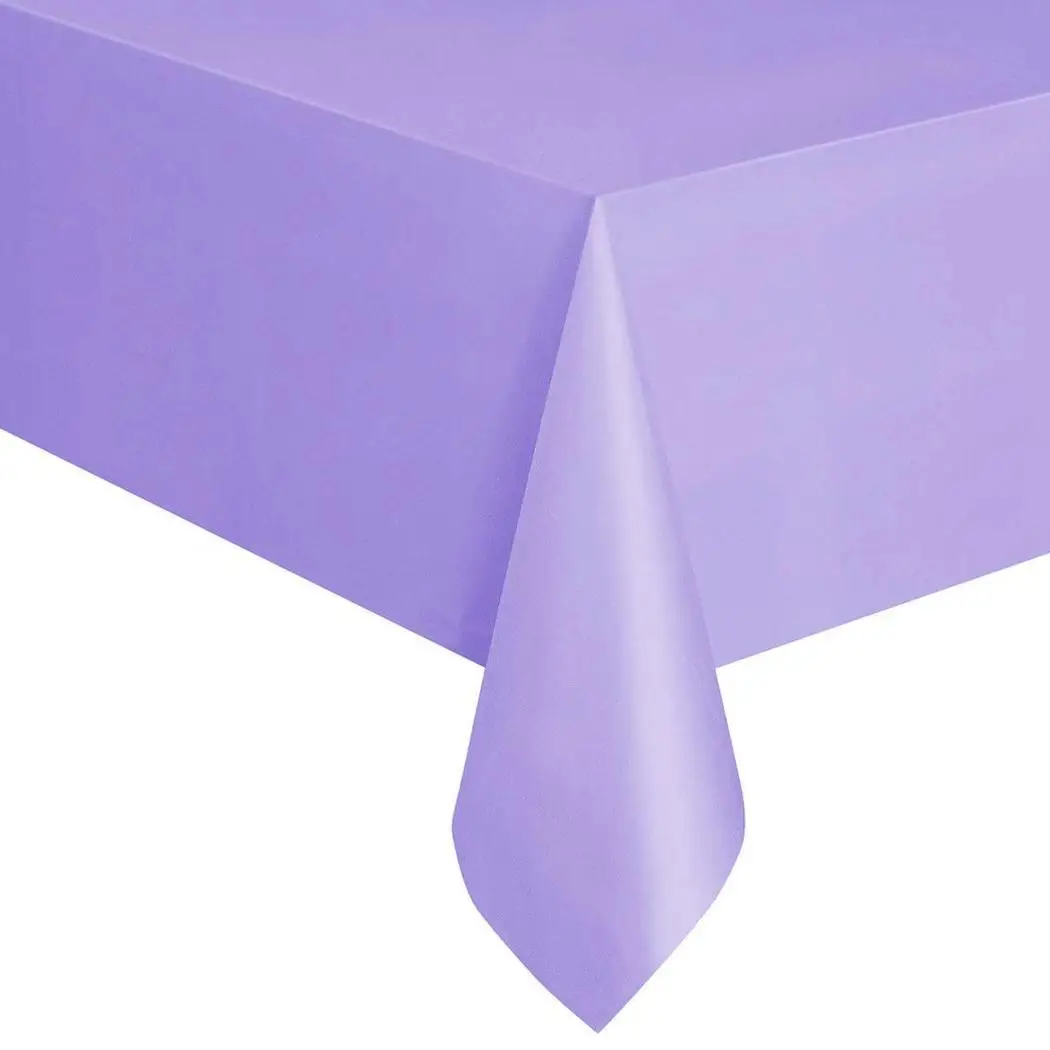 скатерть одноразовая. пластиковая скатерть на стол. бумажные скатерти красивые. бумажная скатерть. пластмассовая скатерть на стол.