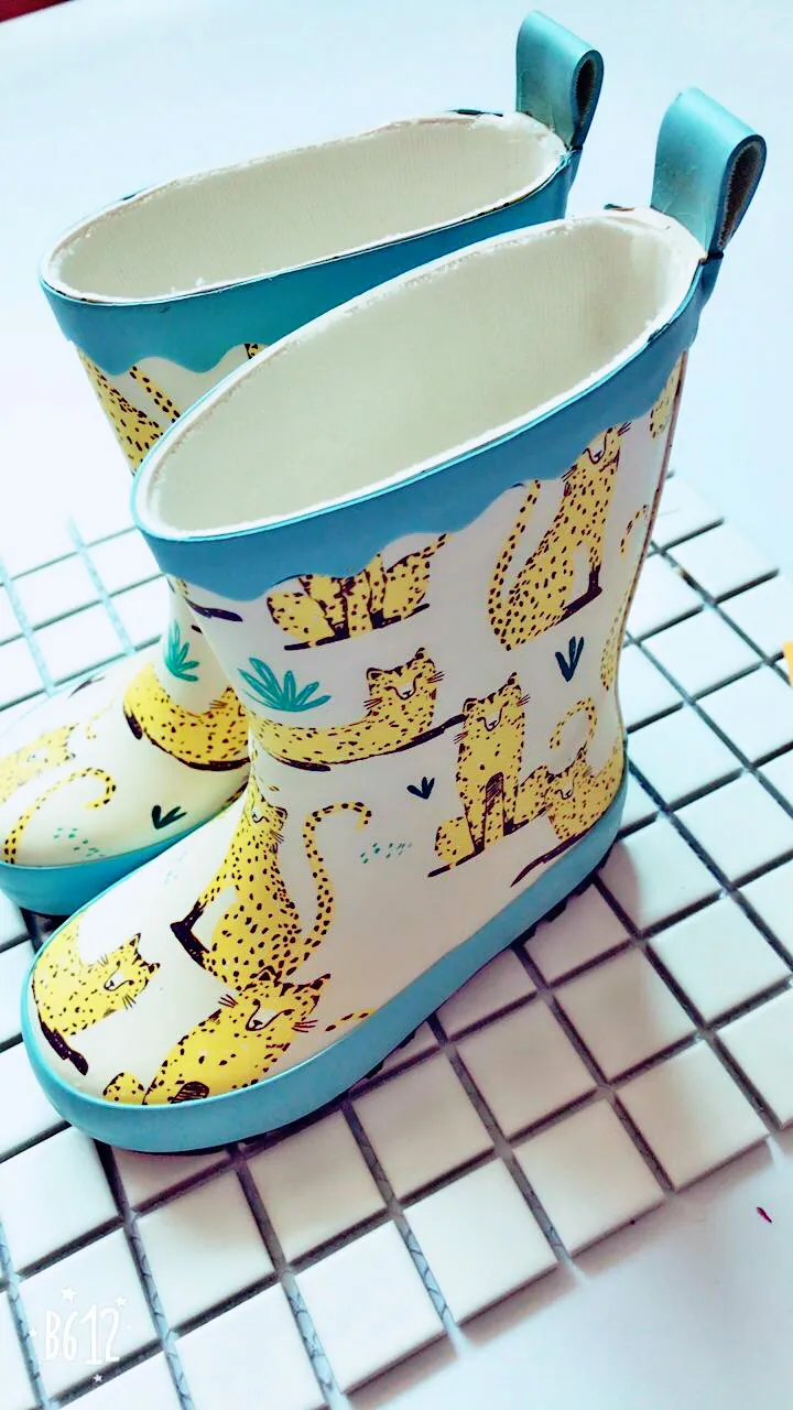 Kids Rain Boots Animal Print Cartoon Rubber Waterproof Antiskid Mid-calf Kids Infant Slip-on Boots