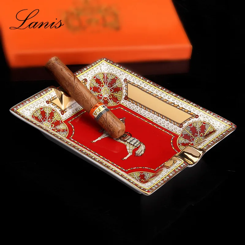 Creative Ceramic Cigar Ashtray Living Room Large Fashion Home Personality Chinese Retro Ornaments Carved Figure | Дом и сад