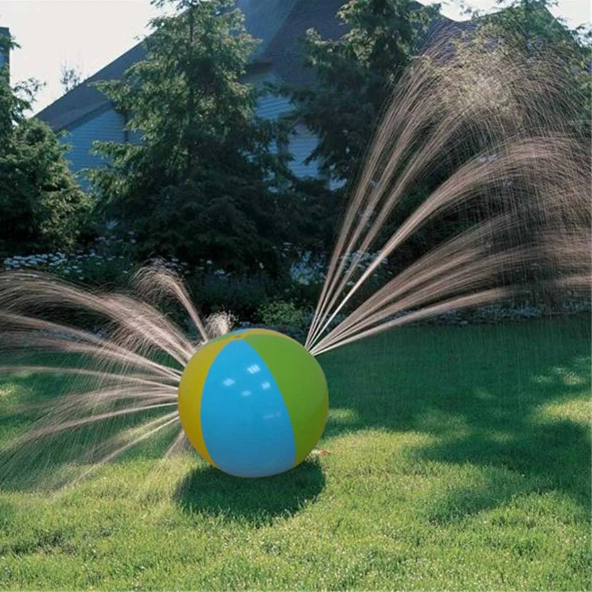 

Sprinkler Ball Inflatable PVC Awesome Water Spray Toy Sprayed Water Through the Blowhole for Kids Enjoy Funny Cooler Summer