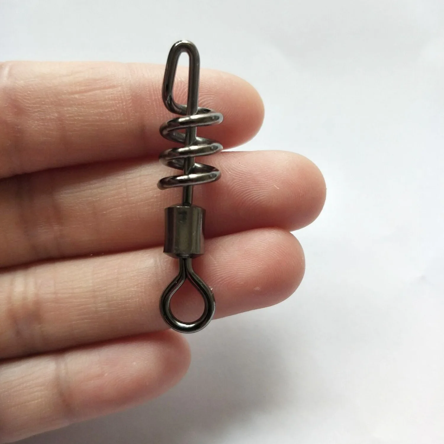 HOT 30Pcs/упаковка штопор Вертлюг рыболовная оснастка вихревой соединитель Черный