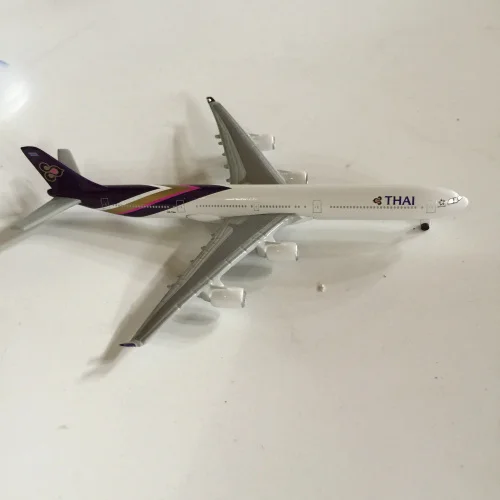 Новое специальное предложение литье смолы 1: 600 Airbus A340-600 тайская авиационная Игрушечная модель самолета домашний дисплей