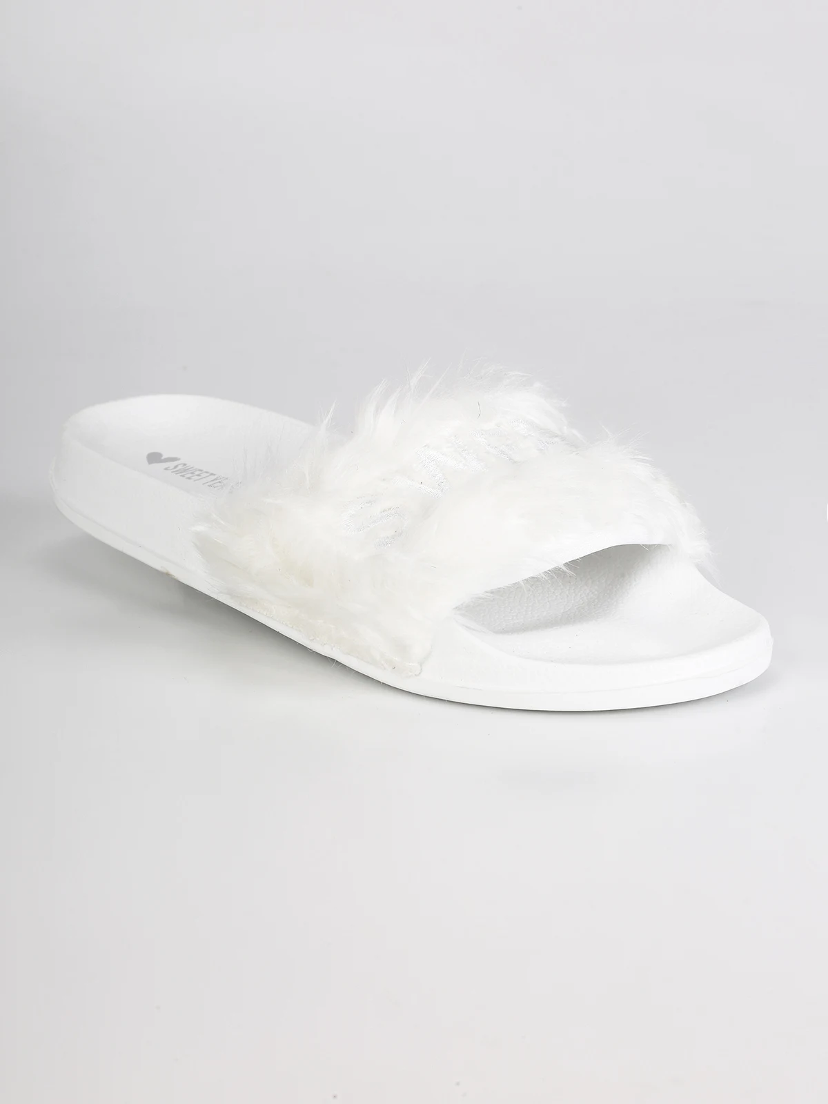 nike white slippers