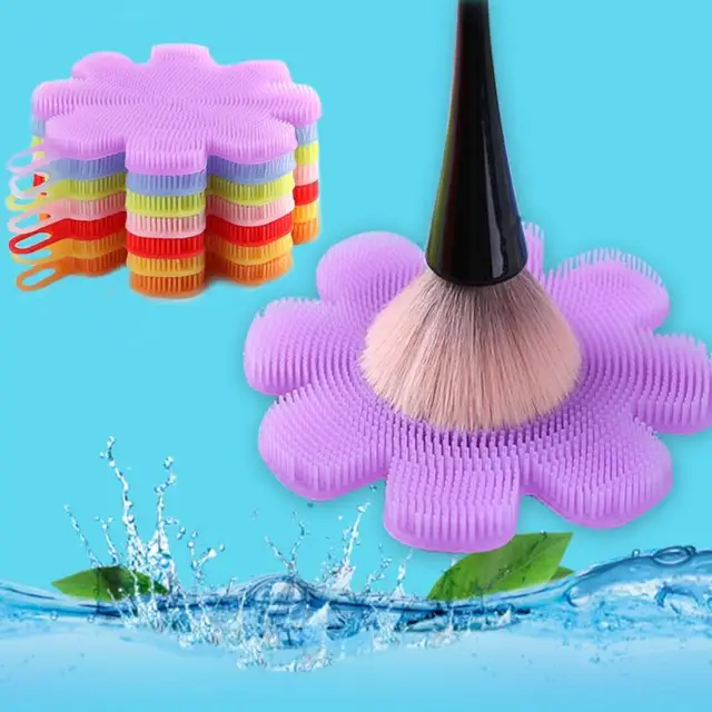 Special Price 1pc Flower Shape Makeup Brush Cleaner Mat Silicone Cosmetic Pens Scrubber Board Makeup Brush Cleaning Tools Random Color