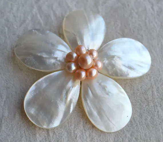 

orange Freshwater pearl White Sea shell flower brooches for women