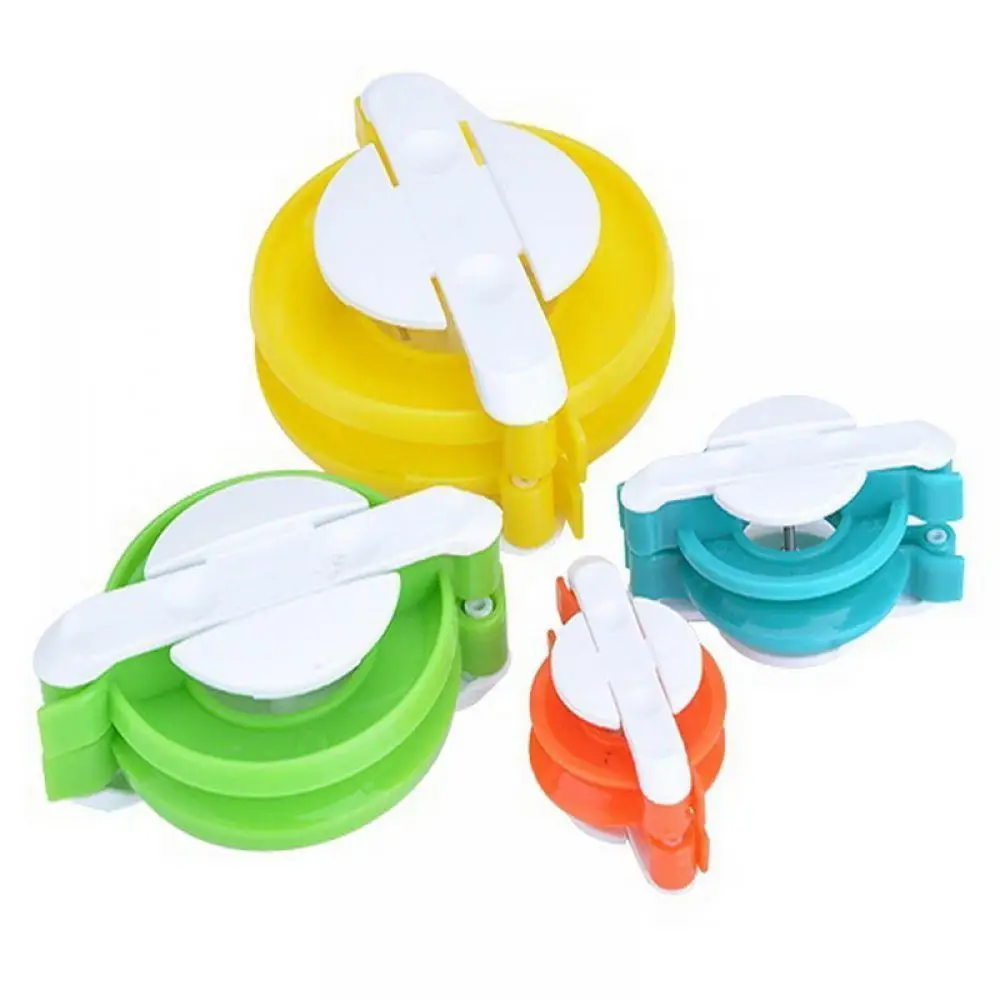 

1 Set Essential Pom-Pom Pompom Maker Fluff Ball Weaver Needle Craft Knitting Tool DIY Set- Random Color