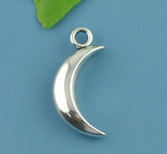 

Lovely 10 antique Silver Smooth Moon Charm Pendants 31x14mm (B07453)
