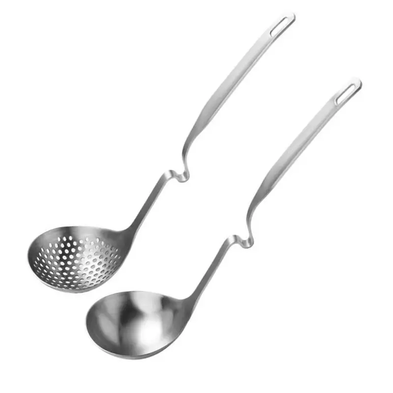 

Stainless Steel Long Handle Wall Hanging Spoon Bending Hot Pot Soup Spoons Spicy Hot Pot Colander Strainer with Hook for Kitchen