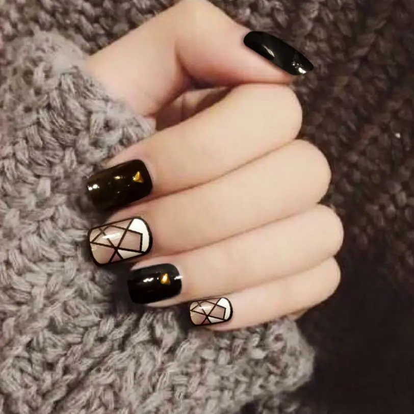 

Squoval fake Nails Short size Marble texture Diy Nail Art Black and white Liu Ding Accessory 24 PCS Tip Fake nails with glue