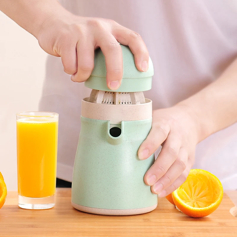 

400ml Orange Juicer Hand Manual Natural Straw Material Lemon Juice Press Squeezer Fruits Squeezer Citrus Juicer Fruit Reamers