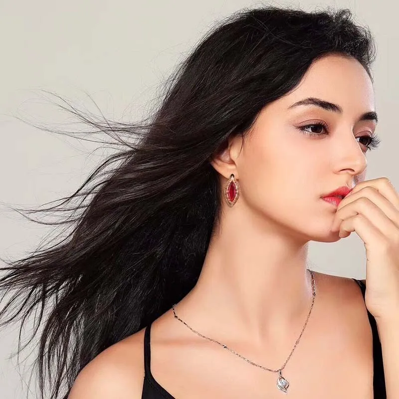 Золотые сережки 925 пробы с красным кристаллом свадебный подарок 2019|Серьги-клипсы|