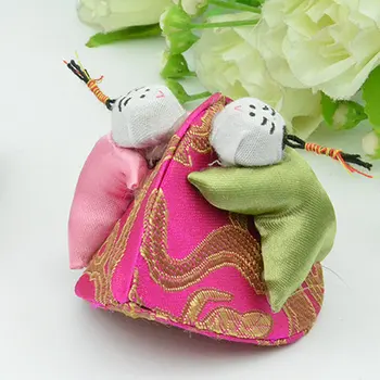 

Wholesale 10Pcs/lot Chinese Handmade Clasic Embroidered Children Silk Jewelry Boxes Gift box Popular Embroidery Pouch Casket