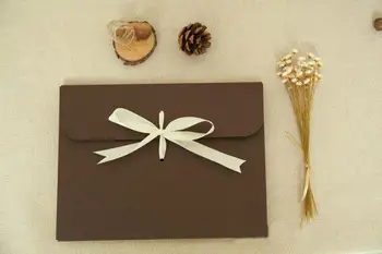 

100pcs 24*18*0.7cm Ribbon Kraft paper Envelope bag Handkerchief Silk scarf packing boxes Envelope gift box