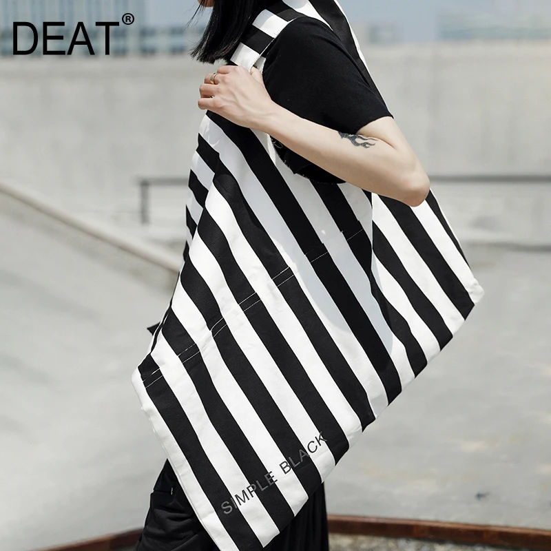 

[DEAT] 2019 New Autumn Winter Black White Striped Hit Color Big Size Personality Women Accessories Fashion Tide All-match JT53