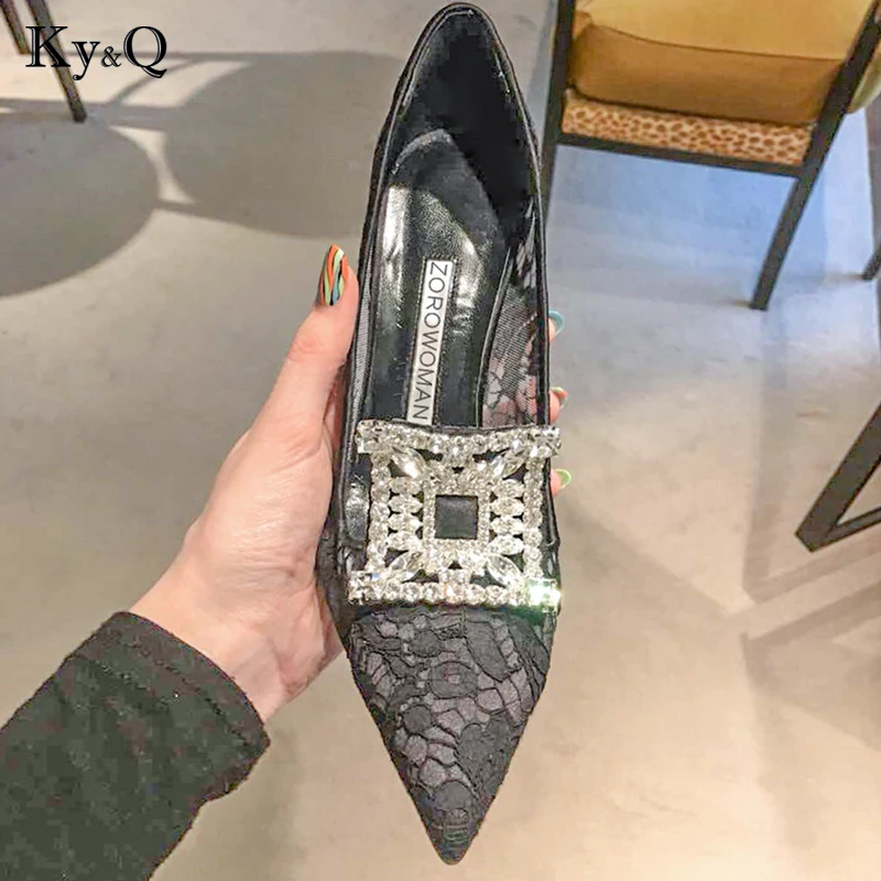 

Brands Women Winter Pointed Diamond Sequined Lace Square Button Pumps Sexy Bud Silk Screen Woman Party Wedding High Heel Shoes