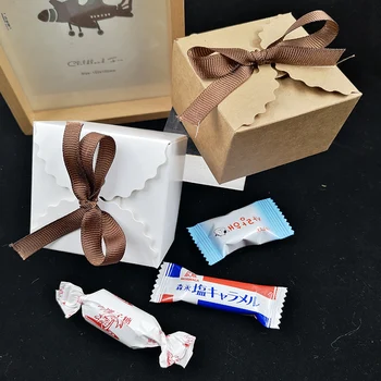 

40pcs 6.5x6.5x4.5cm Kraft Paper Jewelry Box Gift Accessories Packaging Wholesale DIY Wedding Favor Gift Box Cake Box With Ribbon