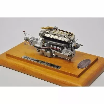 1/18 масштабная модель CMC Bugatti 57 SC Модель двигателя сплав игрушки хобби деревянная база Коллекционные сувениры