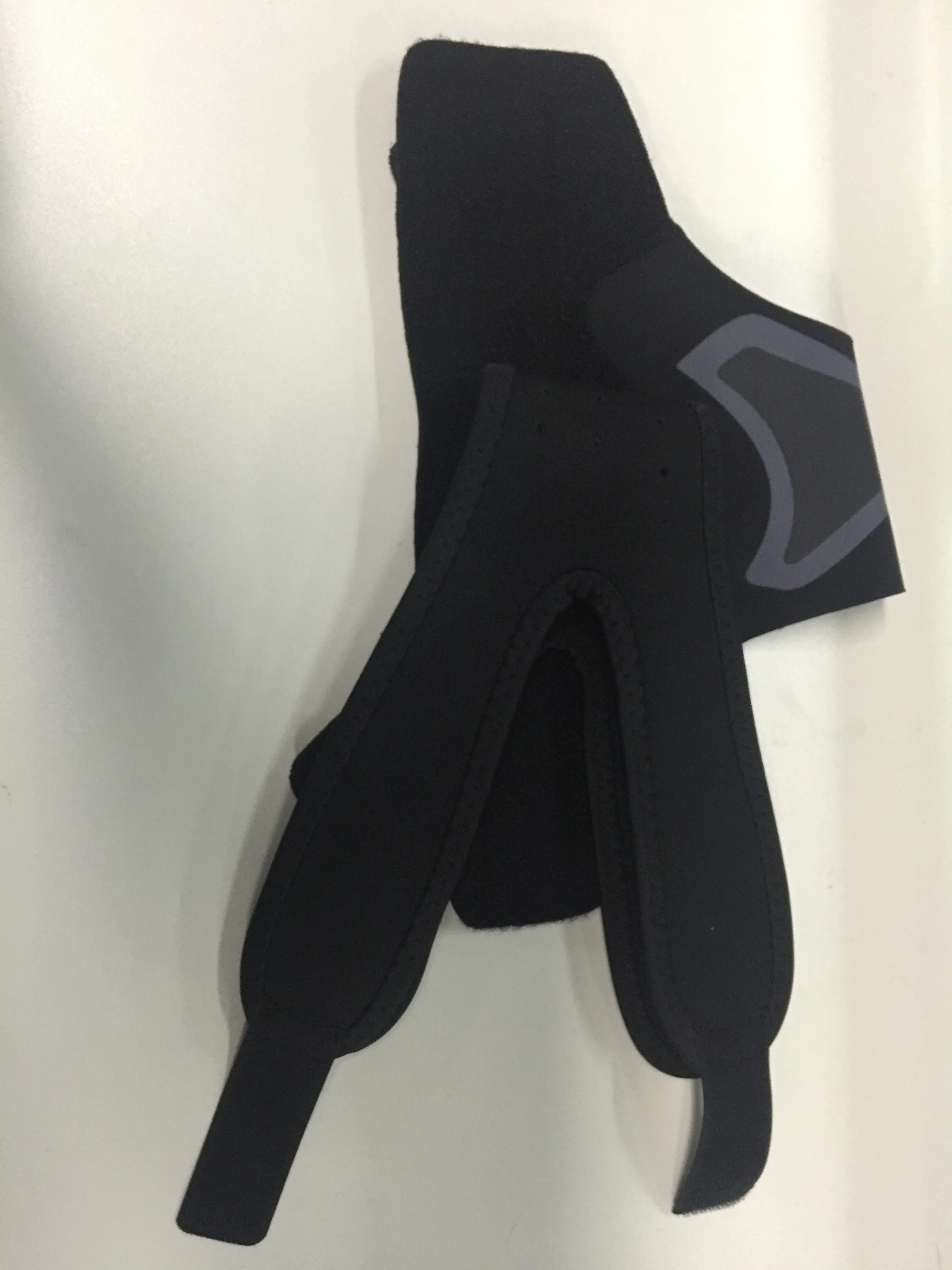 1 pair Knee and Ankle Breathable Adjustable Dual Strap Neoprene Knee