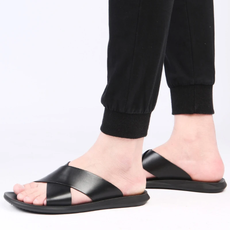 Merkmak Sandals men Genuine Leather Slippers Summer Brand Soft Comfortable Beach Slippers Men Casual Cross Outdoor Slides