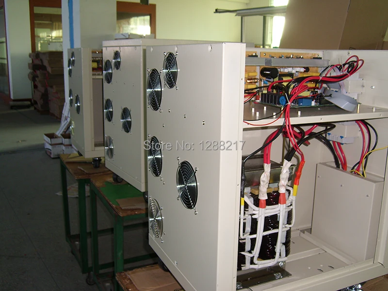 Трехфазный 5KW сетка от инвертора DC48V для AC380V встроенный AC Зарядное устройство UPS
