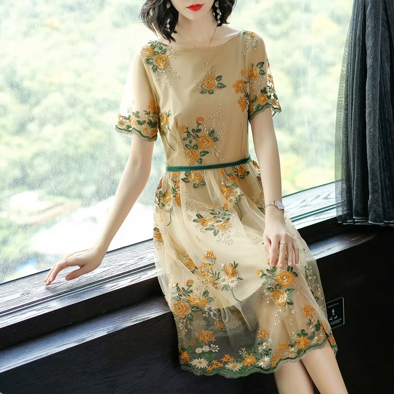 

Korean Version of Mesh Embroidery Dress 2019 Summer New Short-sleeved Round Neck Temperament Elegant Waist Slimming A Word Dress