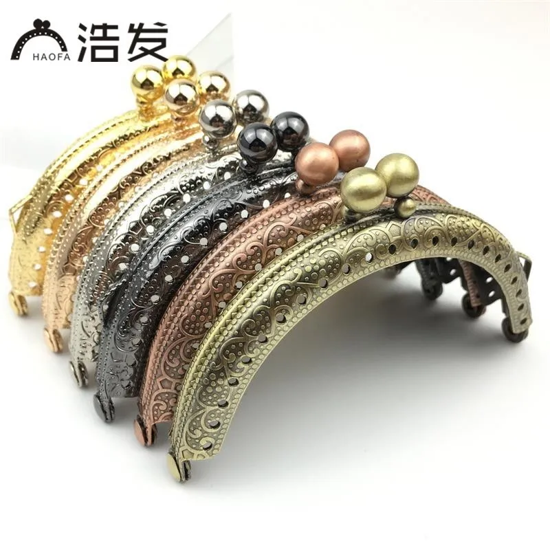 

HAOFA 8.5cm Accessories for Bags Arc Pattern Metal Purse Frame Tow Ball Kiss Clasp Pures Frame Water Droplet handle