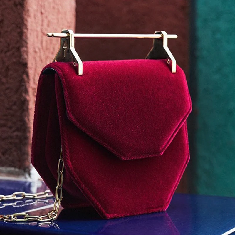 

[BXX] 2019 Spring Summer Woman Temperament New Red Single Chain Polygonal Spliced Metal Rod Velvet Shoulder Bag All Match LM113