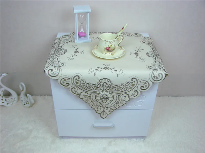 

Hot Modern Luxury Square Satin Jacquard Table Cloth Embroidered Kitchen Tea Tablecloth Cover Doilies Pad Christmas Wedding Decor