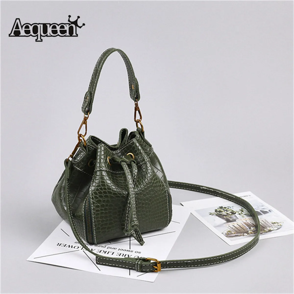 

Green Vintage Small Bucket Bag For Women Crocodile Leather Messenger Crossbody Bag Female Luxury Solid Handbag Mini Clutch Purse